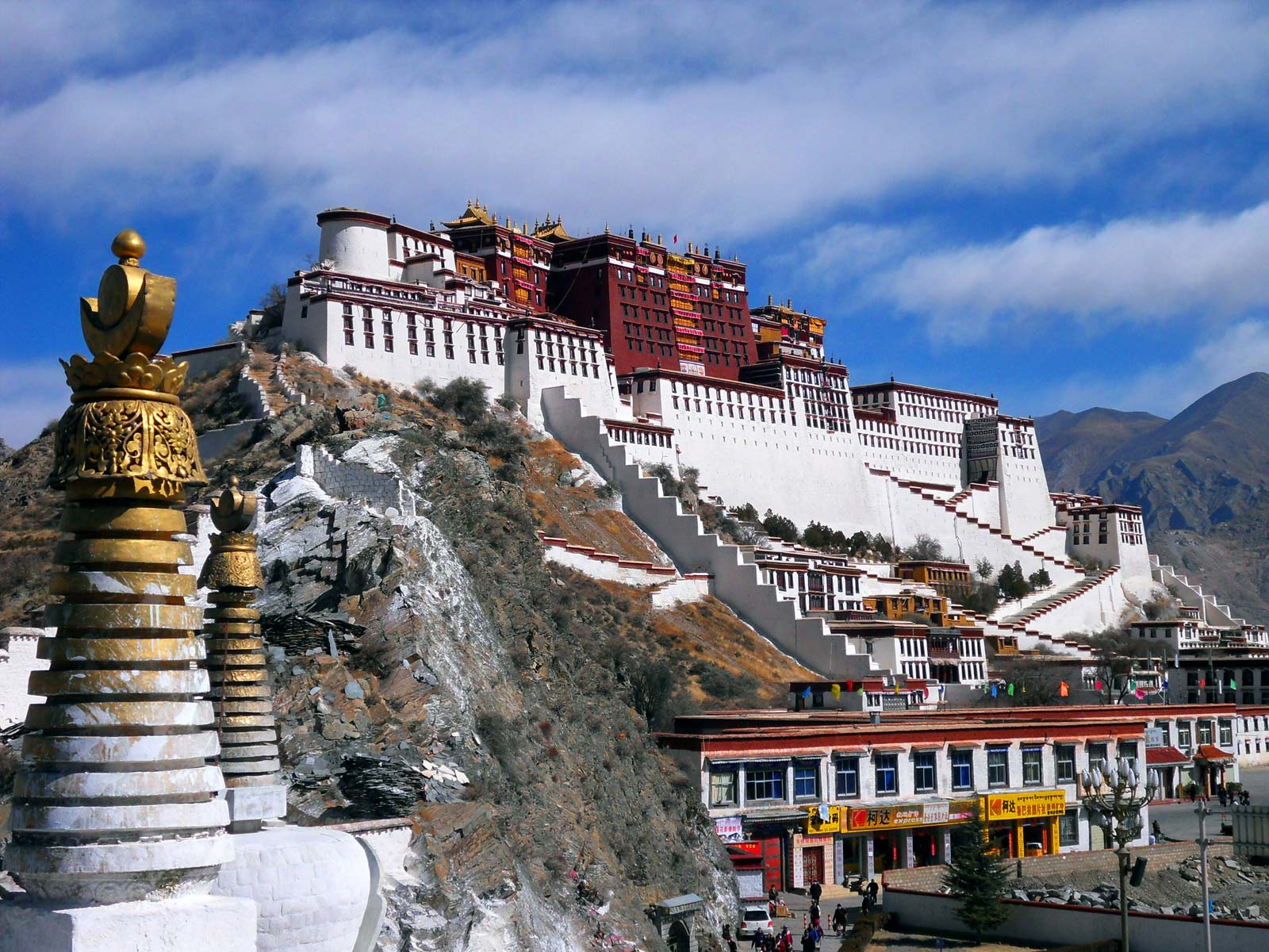 potala-palace-lhasa-china-tibet-autonomous-region-1628174443311829313797